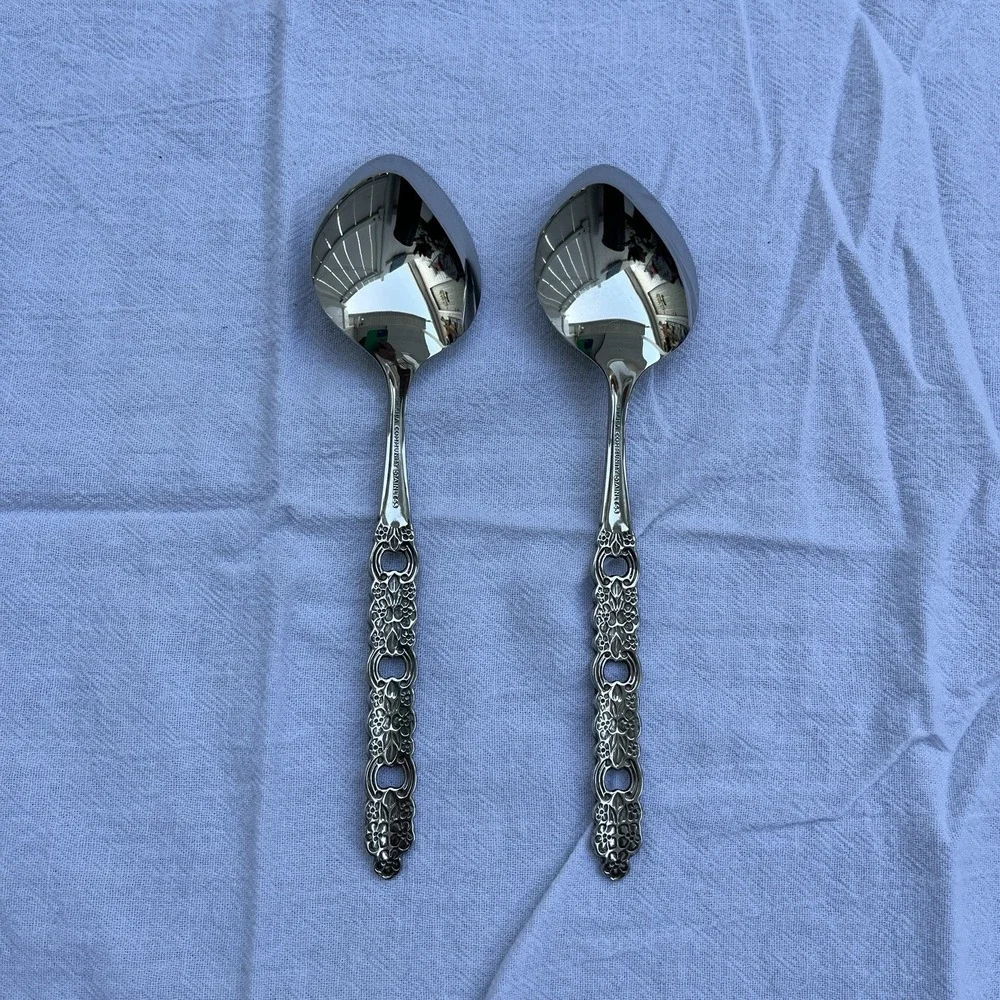 Oneida viola silverware